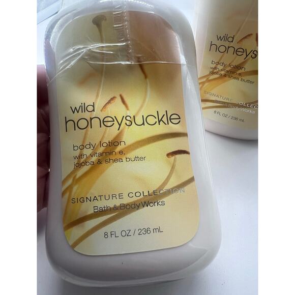 Bath & Body Works Wild Honeysuckle lotion 8fl oz - sealed lot of 3 - Picture 2 of 5